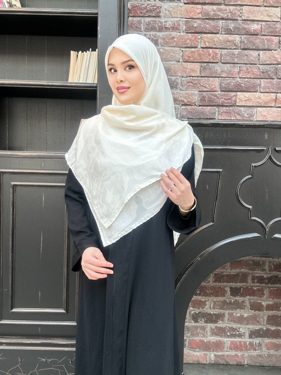 Jakarlı 140cm x 140cm Eşarp - Krem