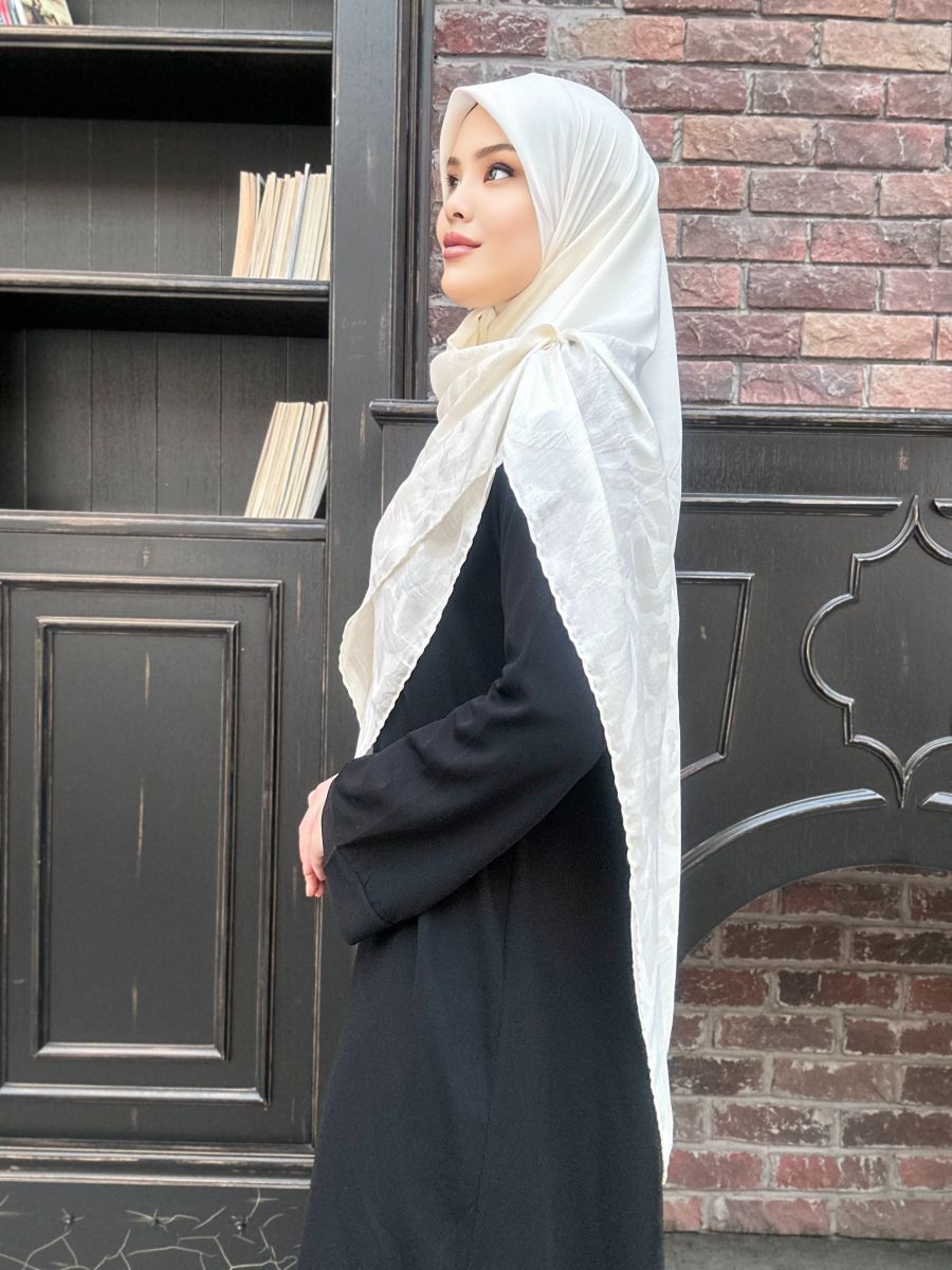 Jakarlı 140cm x 140cm Eşarp - Krem