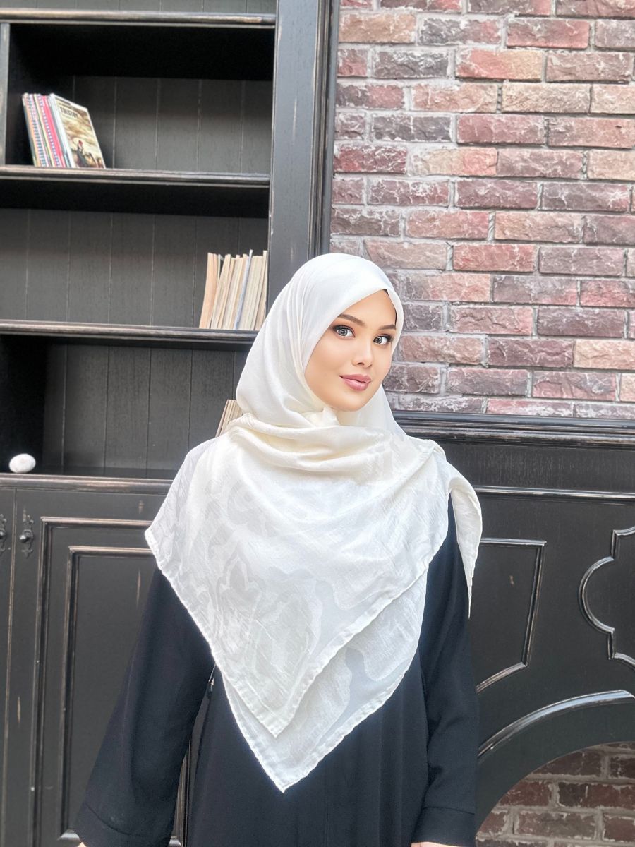 Jakarlı 140cm x 140cm Eşarp - Krem