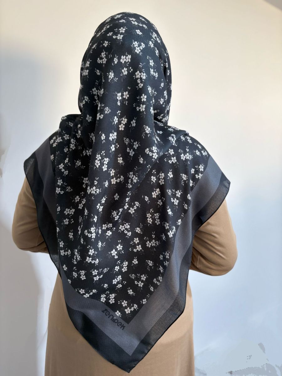 Pamuklu 120cm x 120cm Eşarp Bahar Dalı Siyah