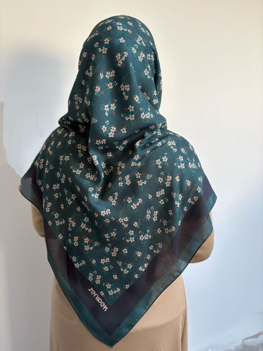 Pamuklu 120cm x 120cm Eşarp Bahar Dalı Zümrüt
