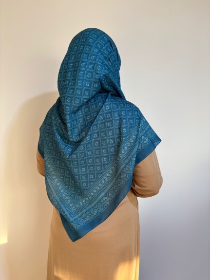  - Pamuklu 120cm x 120cm Eşarp Gece Mozaik İndigo