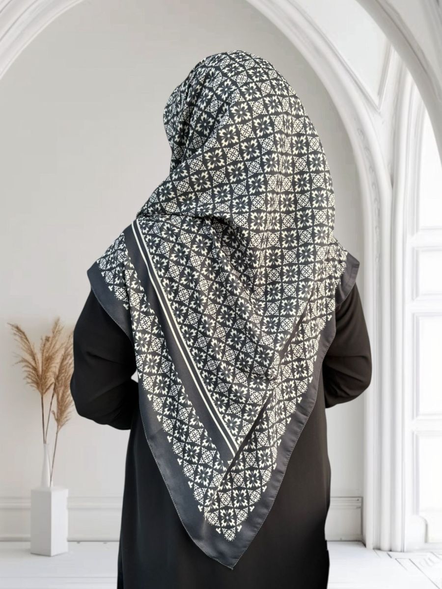 Pamuklu 120cm x 120cm Eşarp Gizemli Geometri Siyah