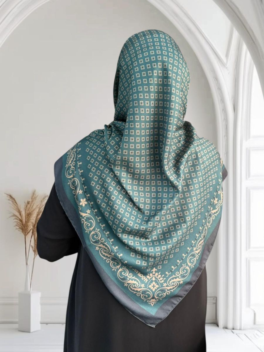 Pamuklu 120cm x 120cm Eşarp Liva Zümrüt