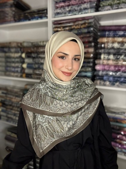  - Pamuklu 120cm x 120cm Eşarp Saray Nakışı Bej