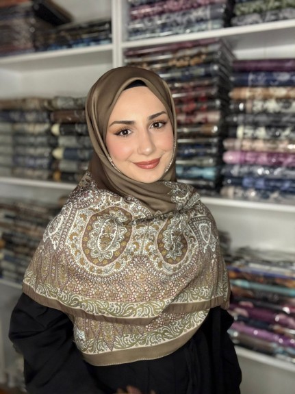  - Pamuklu 120cm x 120cm Eşarp Saray Nakışı Vizon