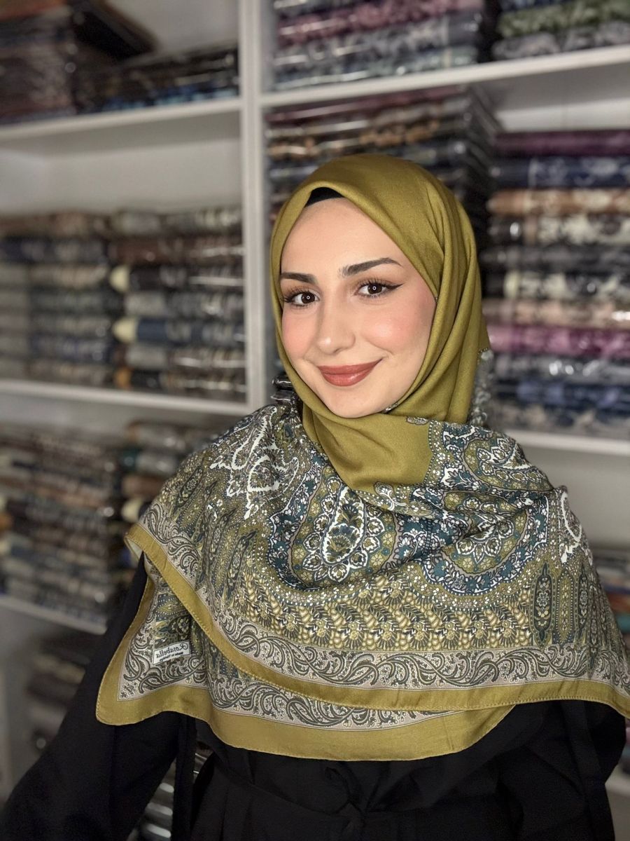 Pamuklu 120cm x 120cm Eşarp Saray Nakışı Yağ Yeşili