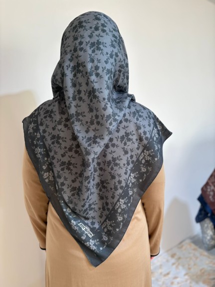  - Pamuklu 120cm x 120cm Eşarp Sonbahar Esintisi Gri