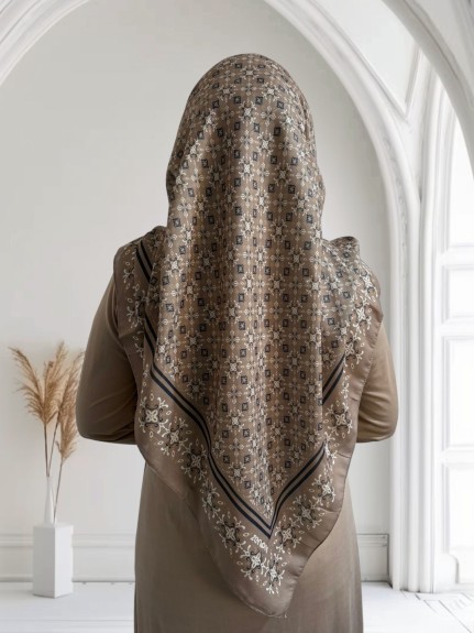  - Pamuklu 120cm x 120cm Eşarp Zarif Esinti Vizon