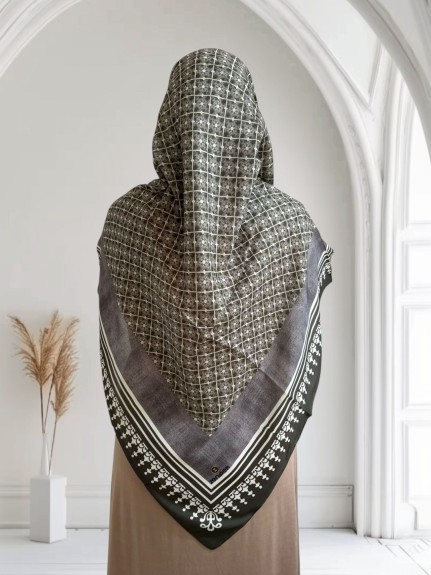  - Pamuklu 140cm x 140cm Eşarp Haki