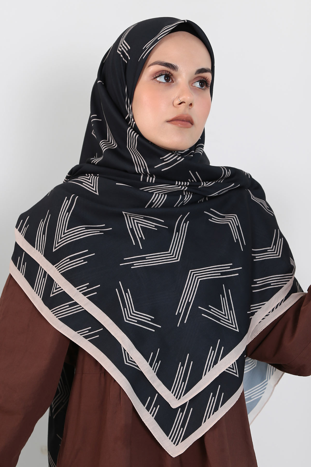 Pamuklu 140cm X 140cm Şal Eşarp - Ok Desen